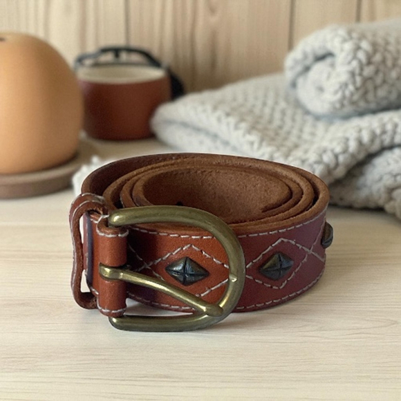 Unique Vintage Accessories - Vintage caramel Brown contrast stitch Studded Leather Belt Sz small